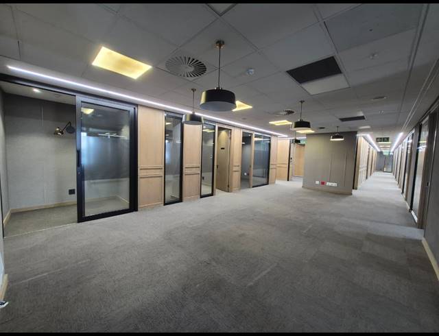 553M² OFFICE TO LET IN SANDTON CENTRAL